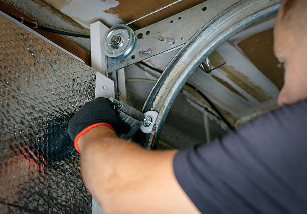 Affordable Garage Door Roller Replacement solutions in Munsey Park, NY
